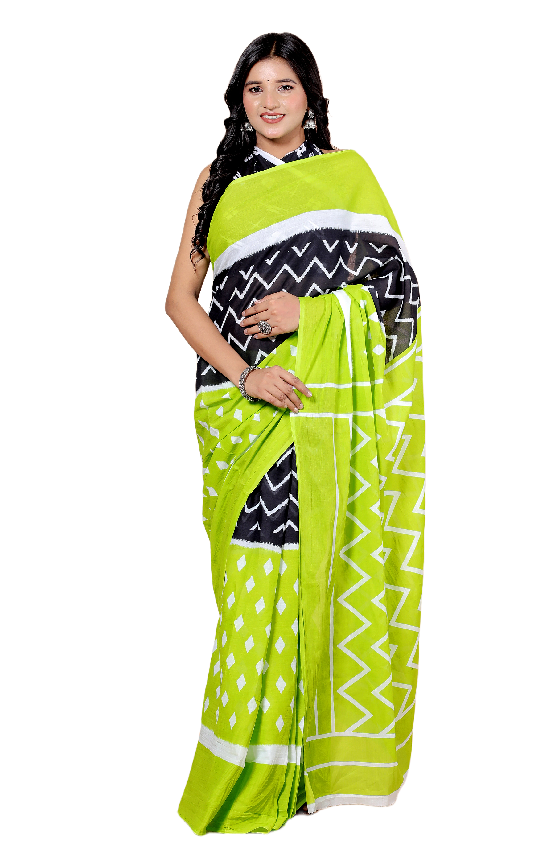 Green and Black Printed Cotton Saree with Blouse Piece view 4